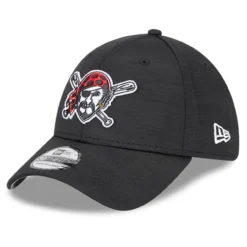Men's Pittsburgh Pirates New Era Black 2023 Clubhouse 39THIRTY Flex Hat